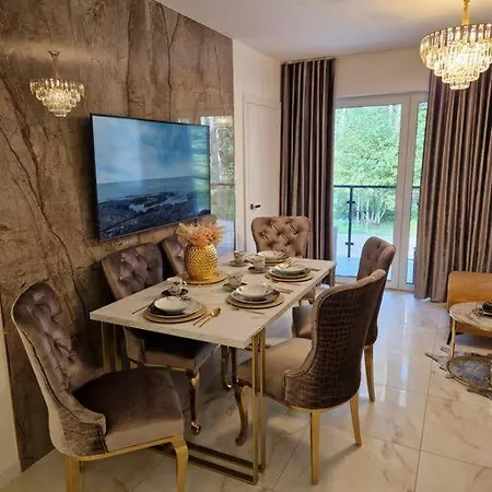 Baltic Zloty C17 Basen Appartamento *